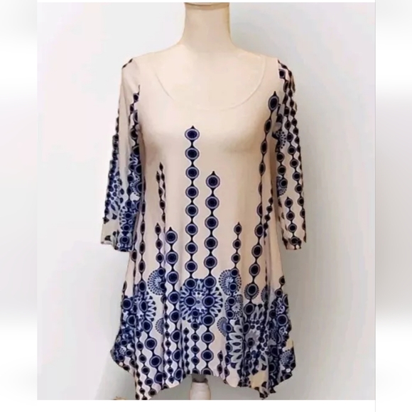 White Mark Rela Geometric Print Tunic Top Size Small With Slip Pockets. EUC - Picture 4 of 7